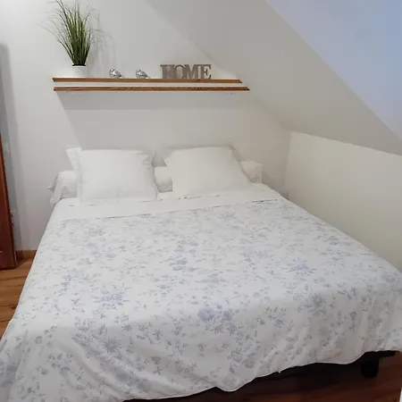 Le Moulin Des Roses Bed & Breakfast 3*