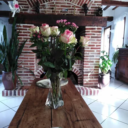 Le Moulin Des Roses Bed & Breakfast