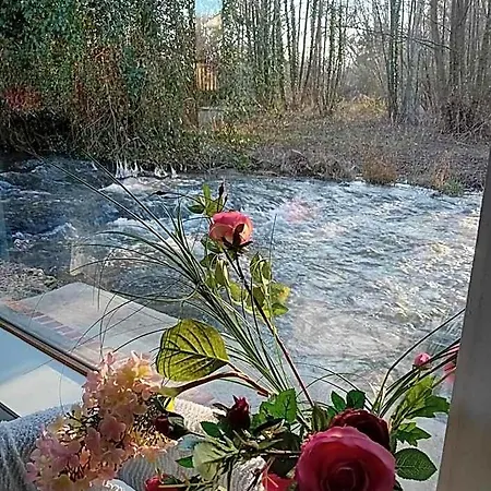 Bed and Breakfast Le Moulin Des Roses 3*