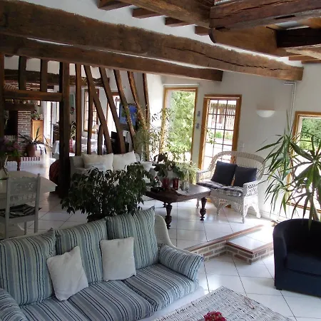 Le Moulin Des Roses Neslette